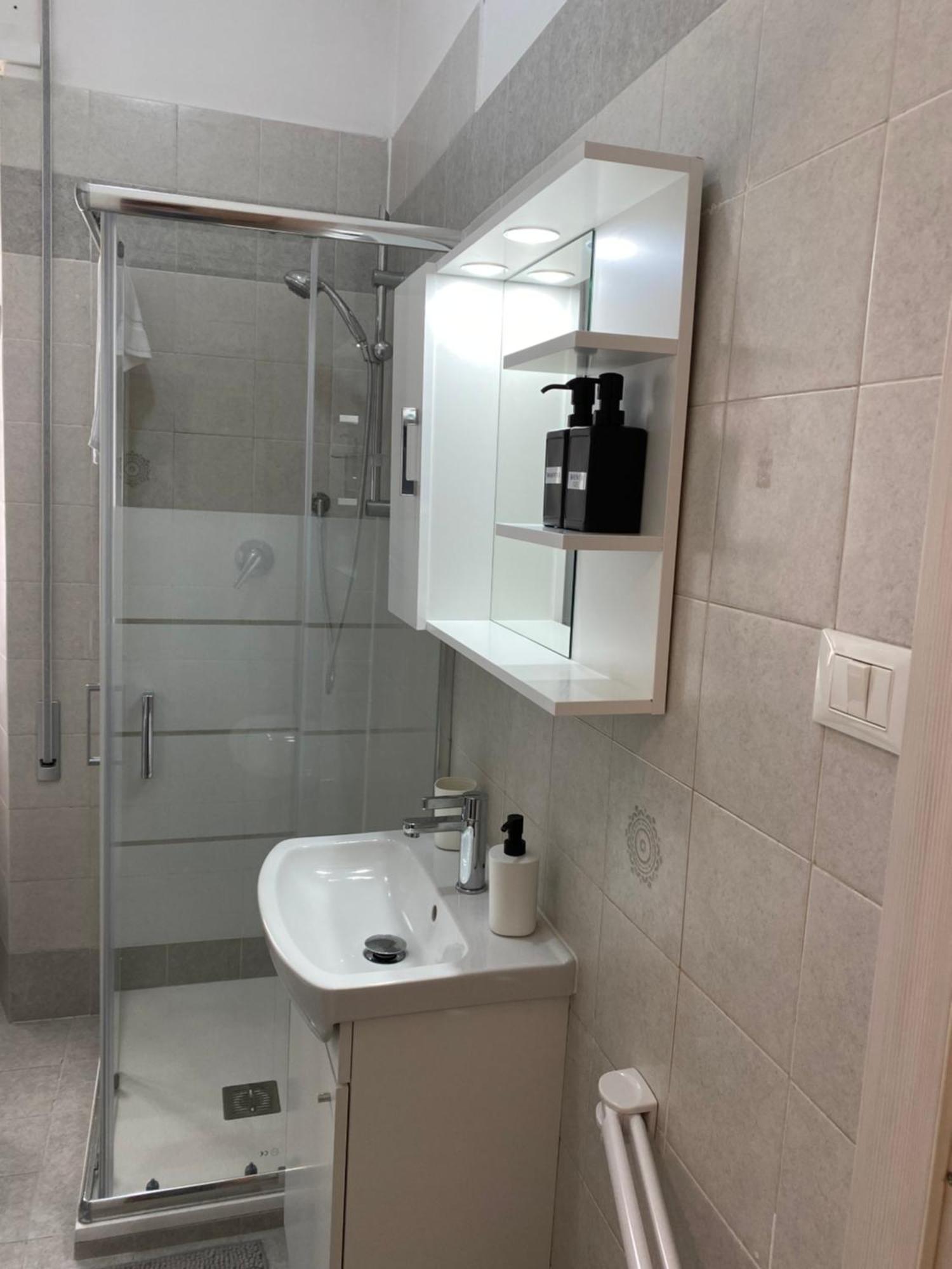 Diana Holiday Home โรม ภายนอก รูปภาพ