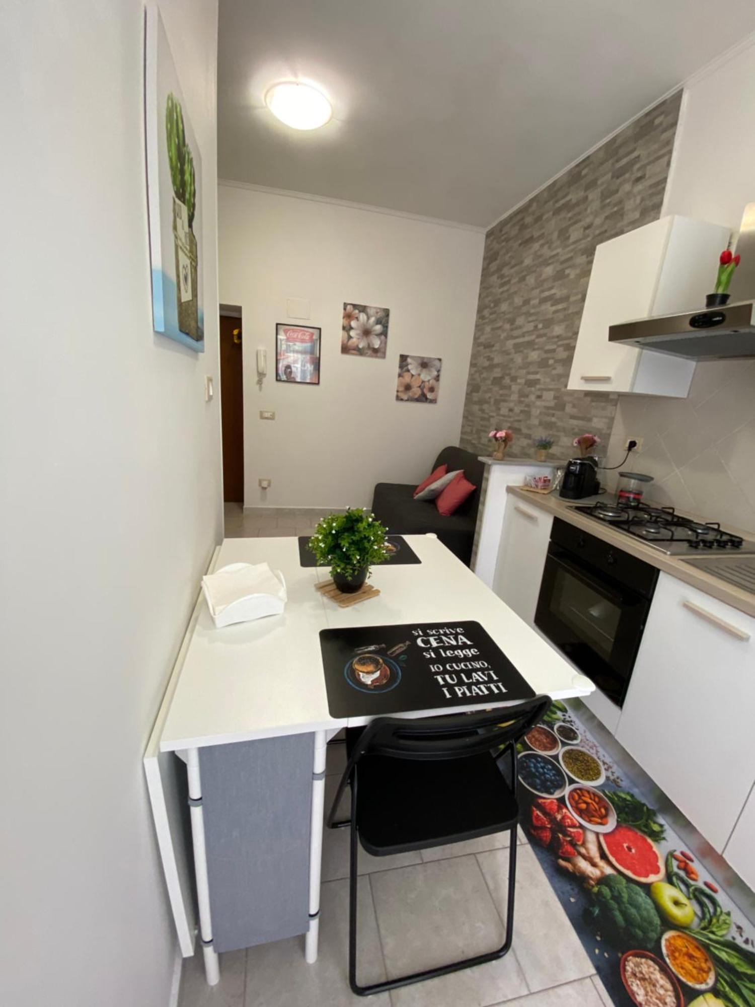 Diana Holiday Home โรม ภายนอก รูปภาพ